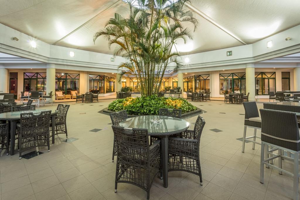 Hotel Vip Grand Мапуто Екстериор снимка